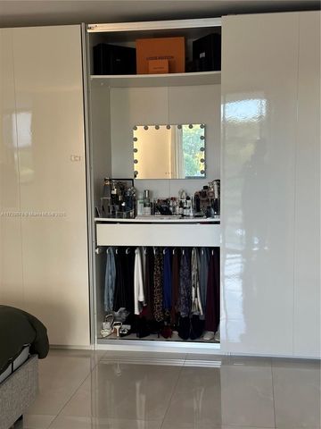 20291 NE 30th Ave PH24, Aventura, FL 33180