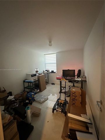 20291 NE 30th Ave PH24, Aventura, FL 33180