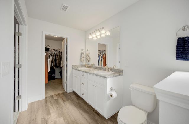 2045 Broad Street, Crestview, FL 32536