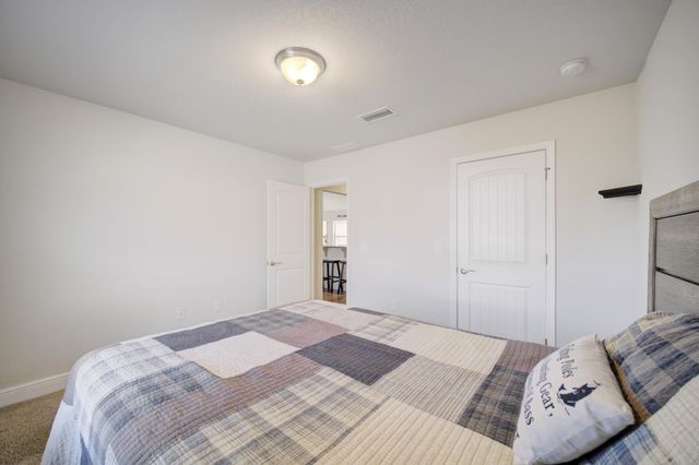 2045 Broad Street, Crestview, FL 32536