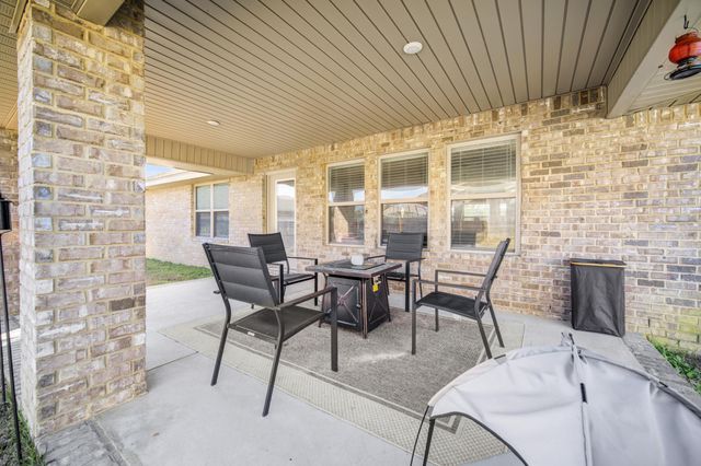 2045 Broad Street, Crestview, FL 32536