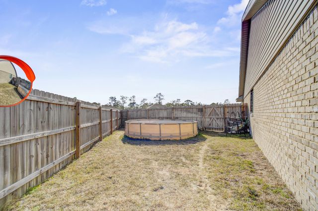 2045 Broad Street, Crestview, FL 32536