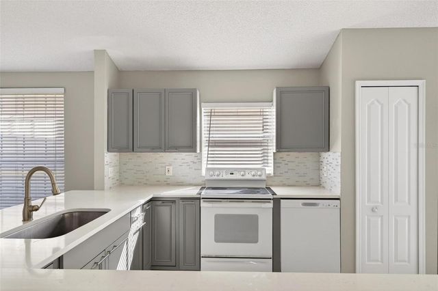 938 JADESTONE CIRCLE, Orlando, FL 32828