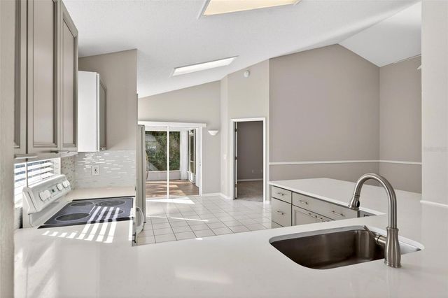 938 JADESTONE CIRCLE, Orlando, FL 32828