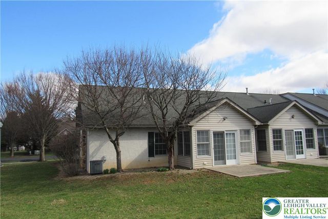 1530 West Harvest Drive, Forks Twp, PA 18045