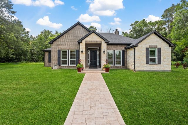 3004 Tyler Street, Dayton, TX 77535