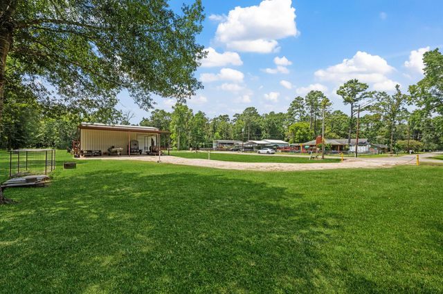 3004 Tyler Street, Dayton, TX 77535