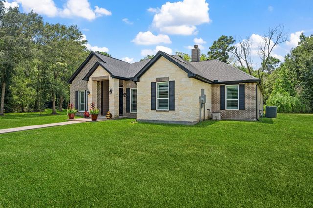 3004 Tyler Street, Dayton, TX 77535