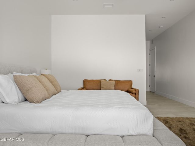 525 Cotton Blossom Avenue, El Paso, TX 79922