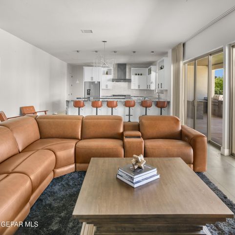 525 Cotton Blossom Avenue, El Paso, TX 79922