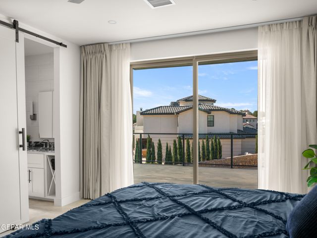 525 Cotton Blossom Avenue, El Paso, TX 79922