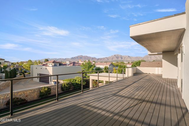 525 Cotton Blossom Avenue, El Paso, TX 79922