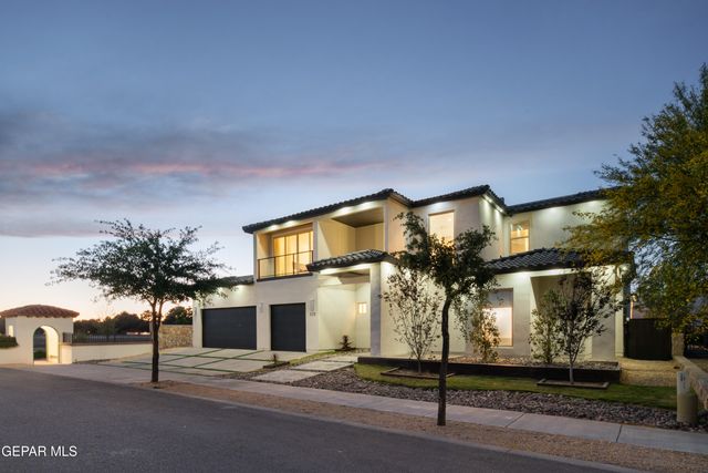 525 Cotton Blossom Avenue, El Paso, TX 79922