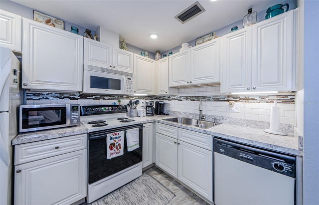 2700 BAYSHORE BOULEVARD 6104, Dunedin, FL 34698