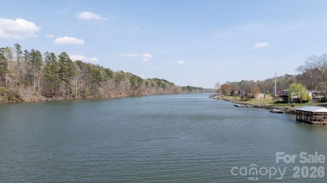 207 Catawba Avenue, Hickory, NC 28601