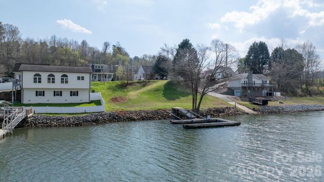 207 Catawba Avenue, Hickory, NC 28601