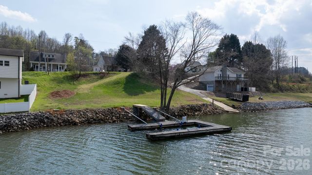 207 Catawba Avenue, Hickory, NC 28601