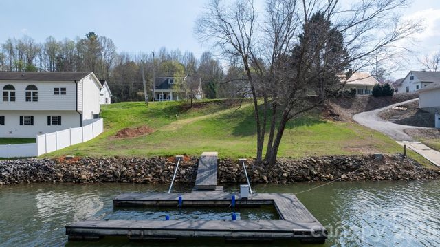 207 Catawba Avenue, Hickory, NC 28601