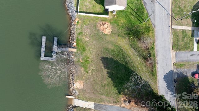 207 Catawba Avenue, Hickory, NC 28601