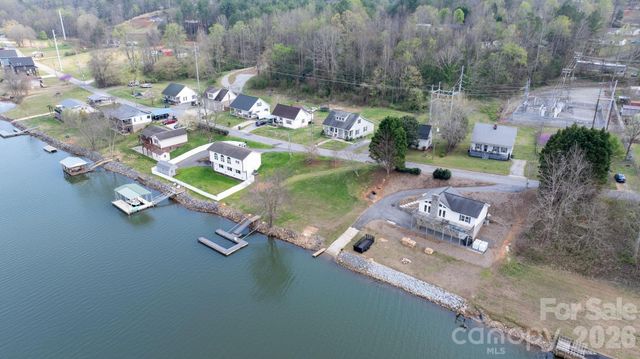 207 Catawba Avenue, Hickory, NC 28601