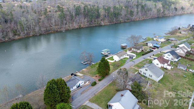 207 Catawba Avenue, Hickory, NC 28601