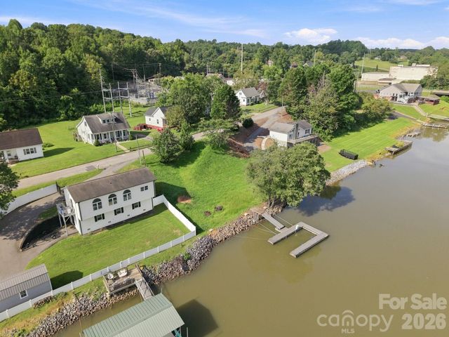 207 Catawba Avenue, Hickory, NC 28601
