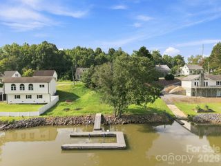 207 Catawba Avenue, Hickory, NC 28601