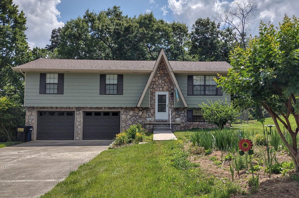 8212 Blue Spruce Drive, Hixson, TN 37343