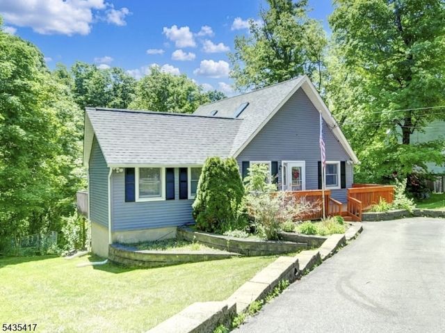 38 Orchard Dr, Vernon Twp., NJ 07462
