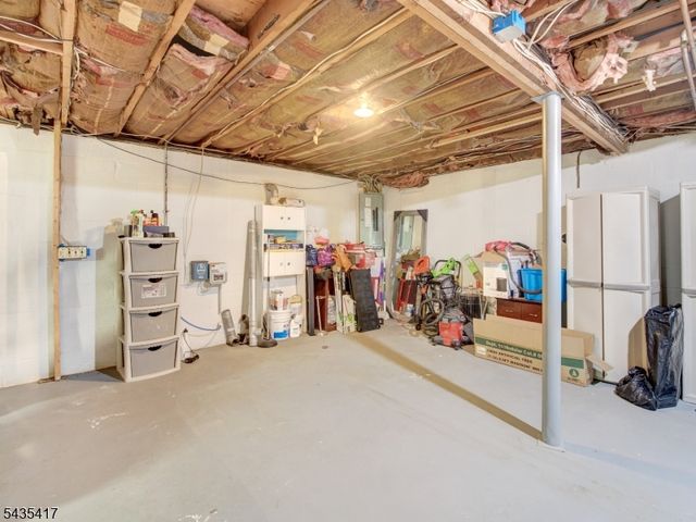 38 Orchard Dr, Vernon Twp., NJ 07462