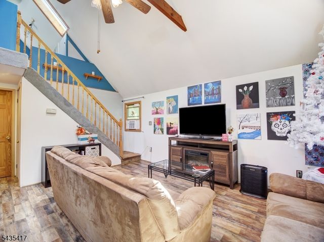 38 Orchard Dr, Vernon Twp., NJ 07462