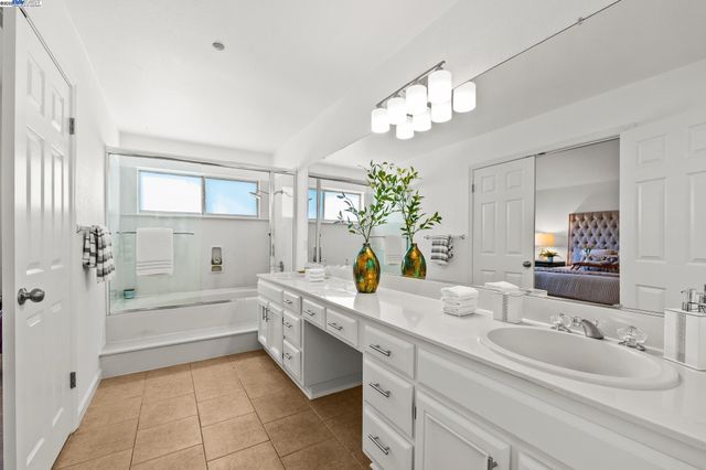 1728 Cottonwood St, Union City, CA 94587