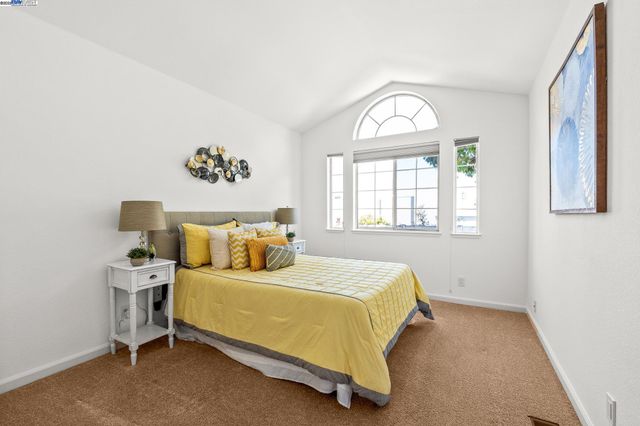 1728 Cottonwood St, Union City, CA 94587