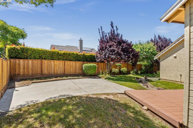 1728 Cottonwood St, Union City, CA 94587
