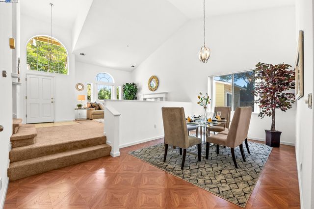 1728 Cottonwood St, Union City, CA 94587