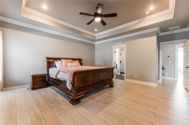 509 Waterfalls Court, Farmington, AR 72730