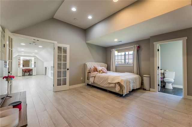 509 Waterfalls Court, Farmington, AR 72730