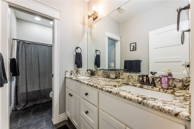 509 Waterfalls Court, Farmington, AR 72730