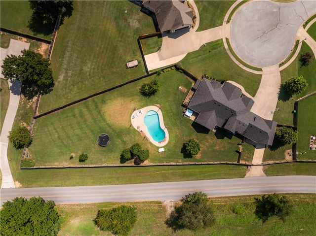 509 Waterfalls Court, Farmington, AR 72730
