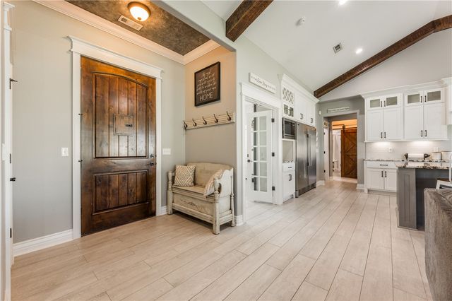 509 Waterfalls Court, Farmington, AR 72730