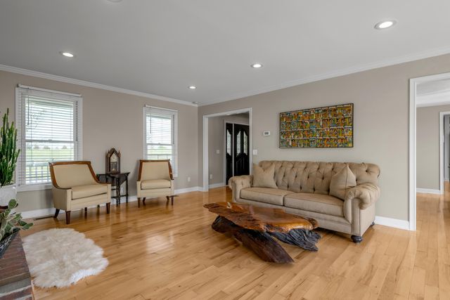 905 Pretty Run Road, Winchester, KY 40391
