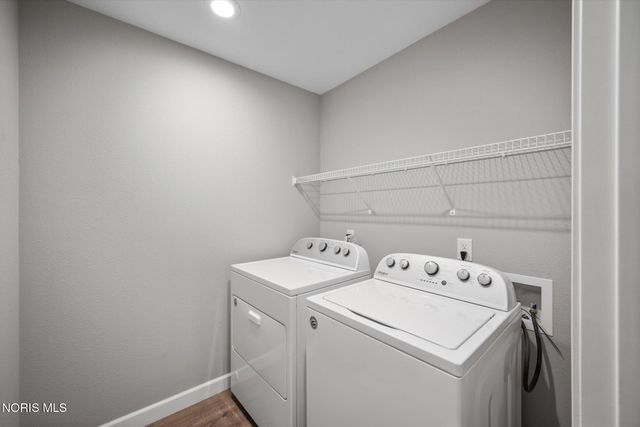 2 Glacier Lane, Delta, OH 43515