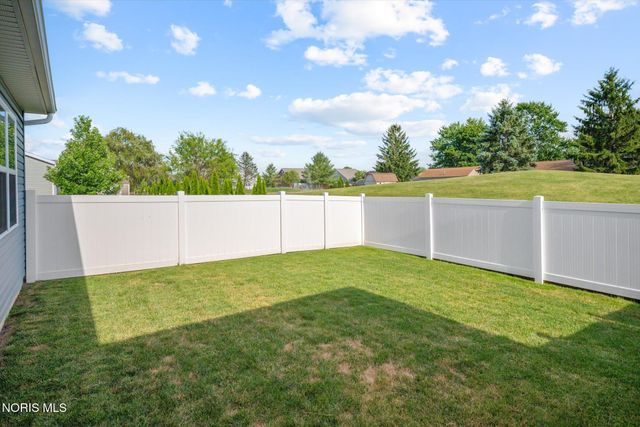 2 Glacier Lane, Delta, OH 43515