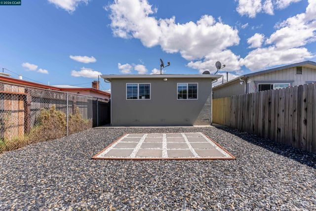 335 S 26Th St, Richmond, CA 94804