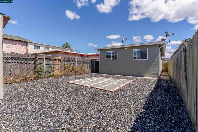335 S 26Th St, Richmond, CA 94804