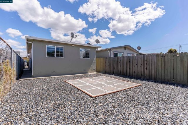 335 S 26Th St, Richmond, CA 94804