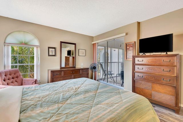 6304 POINTE WEST BOULEVARD A306, Bradenton, FL 34209