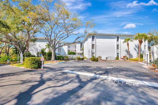 6304 POINTE WEST BOULEVARD A306, Bradenton, FL 34209