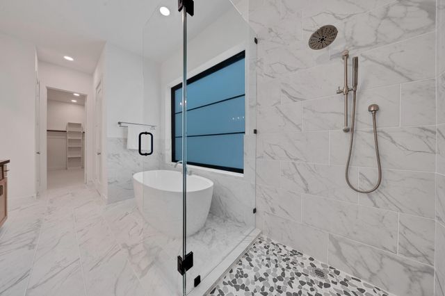1135 Lake Pointe Parkway, Sugar Land, TX 77478