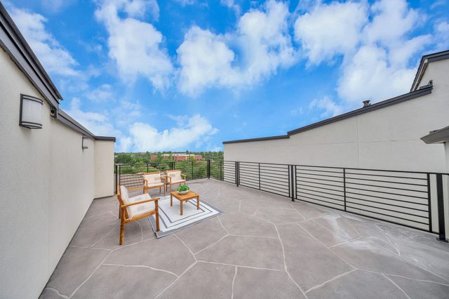 1135 Lake Pointe Parkway, Sugar Land, TX 77478